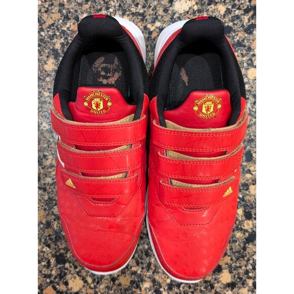 Adidas Manchester United Red MUFC Hyperfast Shoes Soccer size - Youth Boy 6.5Y - Picture 2 of 16